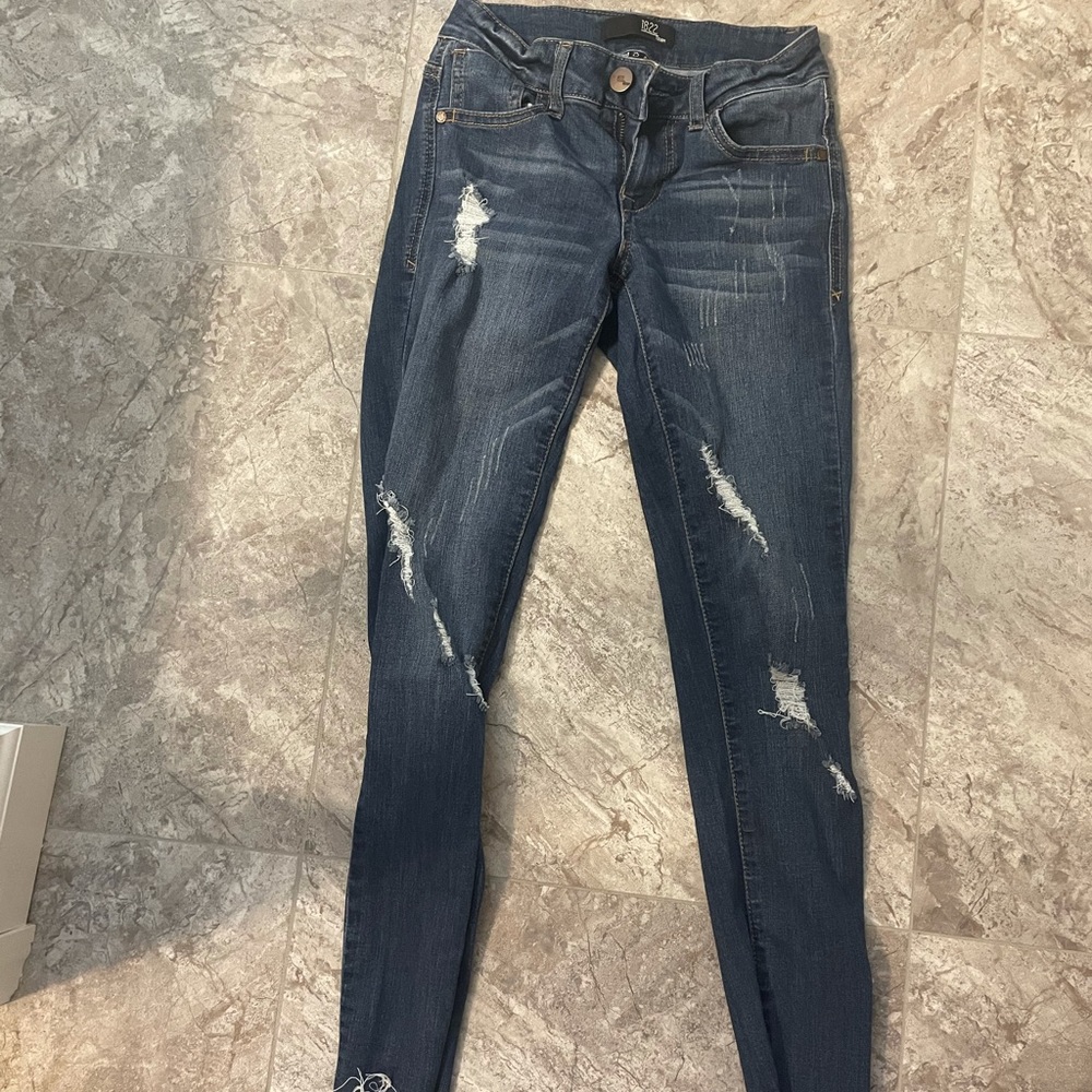 1822 distressed denim